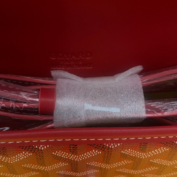 Goyard Red Crossbody Bag purse - Picture 7 of 9